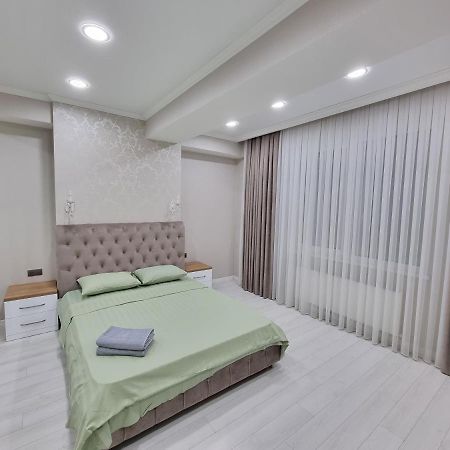 Grand Excelent New Ultra Central Apartments Chisinau Exterior foto