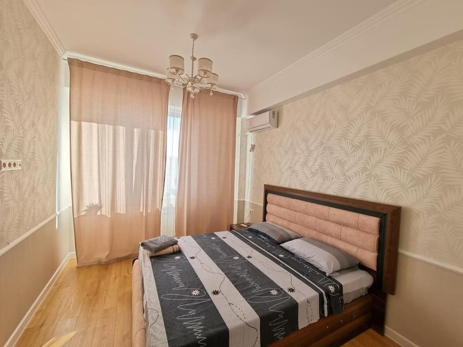 Grand Excelent New Ultra Central Apartments Chisinau Exterior foto