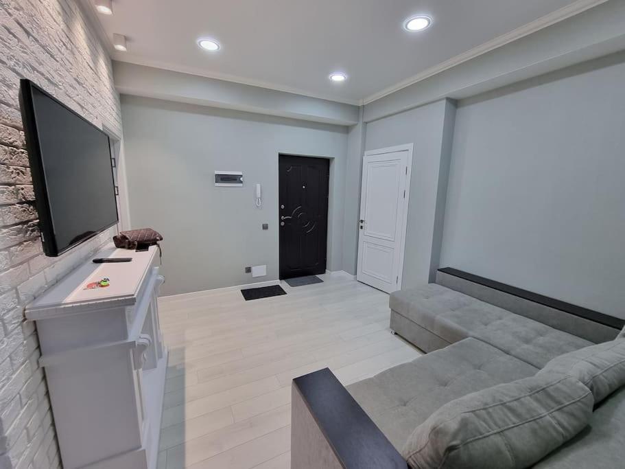 Grand Excelent New Ultra Central Apartments Chisinau Exterior foto